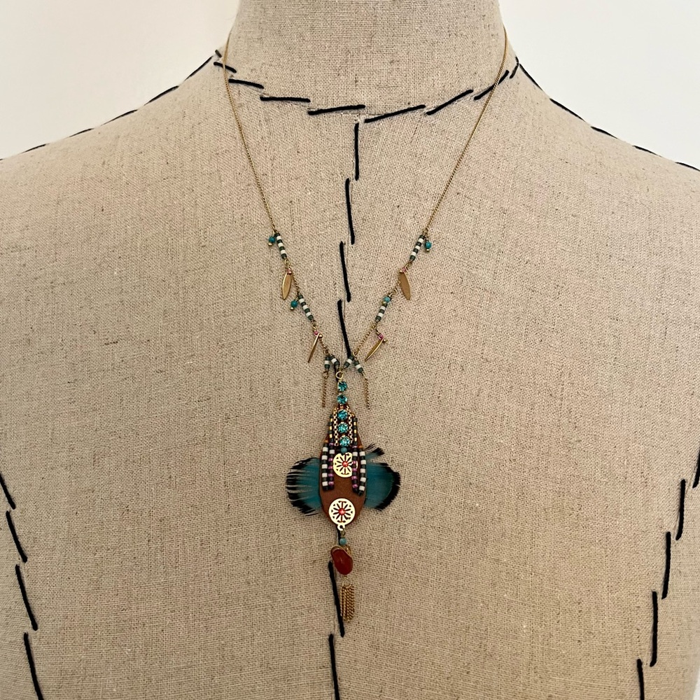 NIB satellite Paris feather necklace